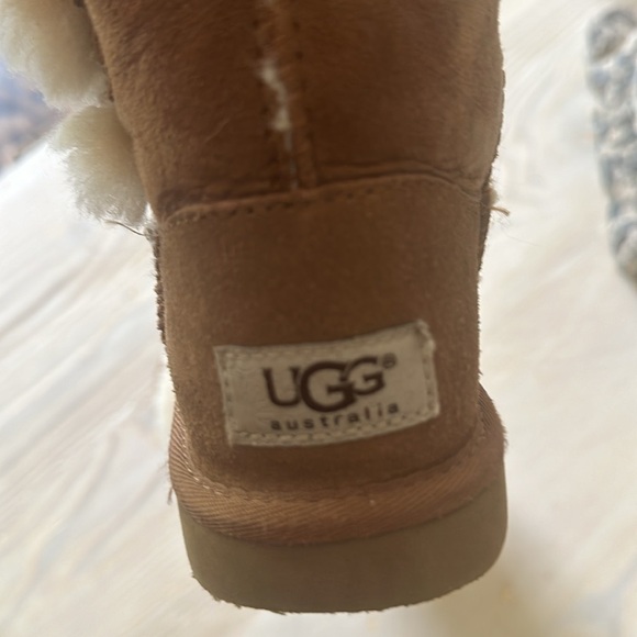 Uggs girls 13 vguc - Picture 5 of 7